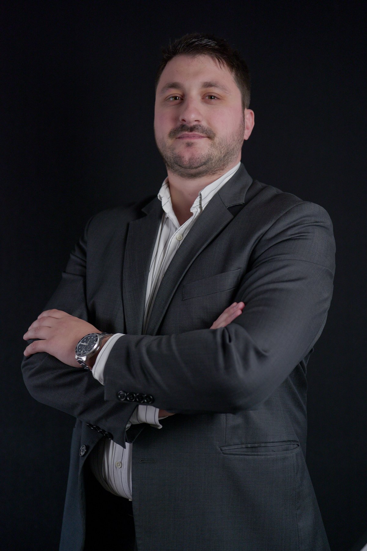 Stefan Ostojić, advokat